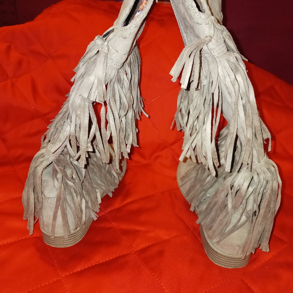 Fringe boots - Picture 3 of 4